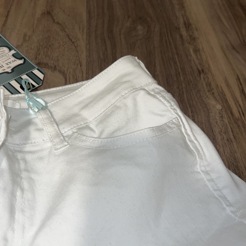 White Ripped Jeans - Picture 8 of 11